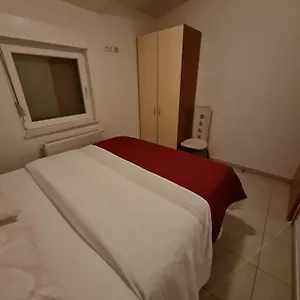 And Niki 2 Appartamento Kaštela