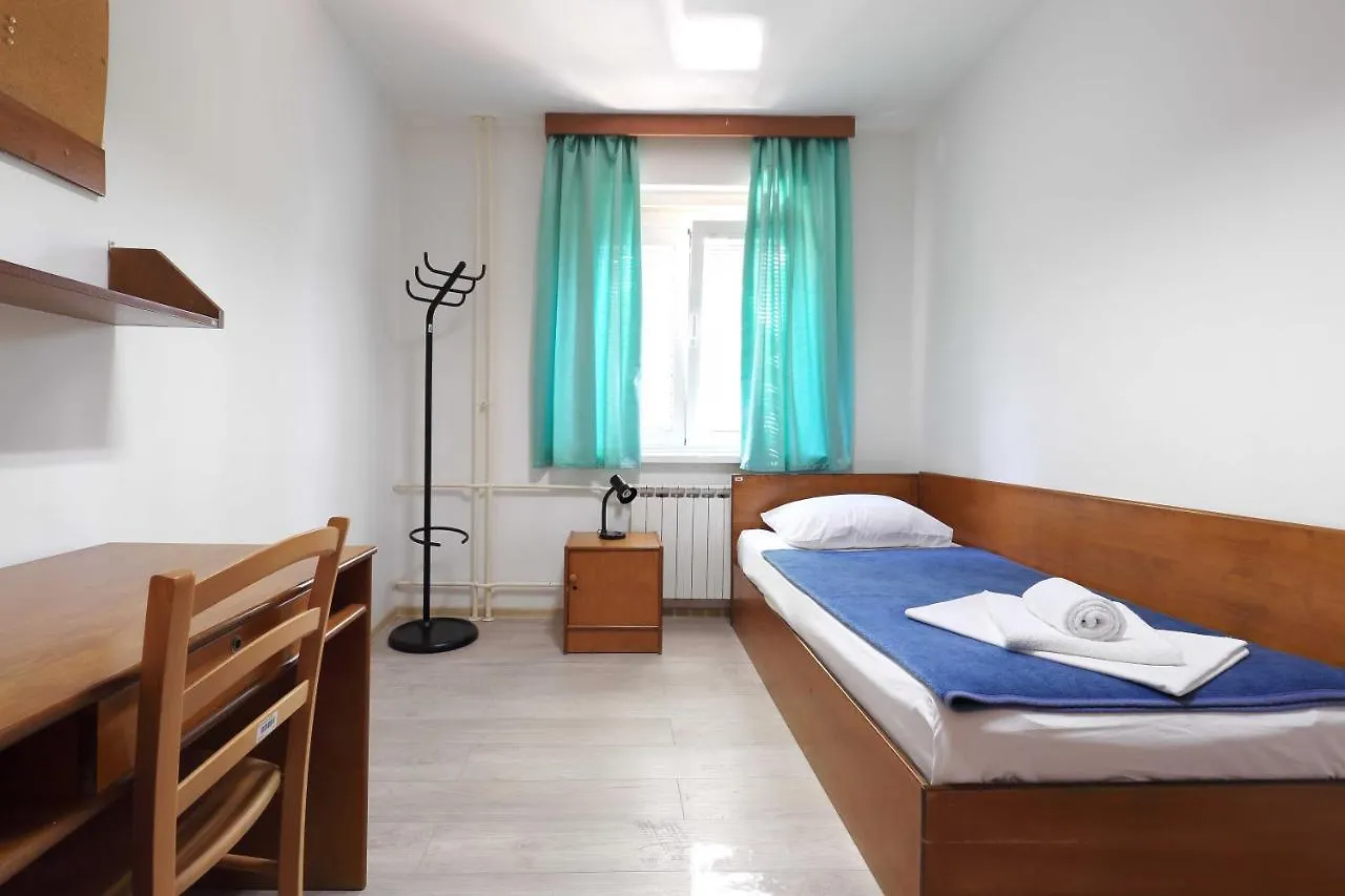 게스트하우스 Rooms Studentsko Naselje Ivan Goran Kovacic 리예카 크로아티아
