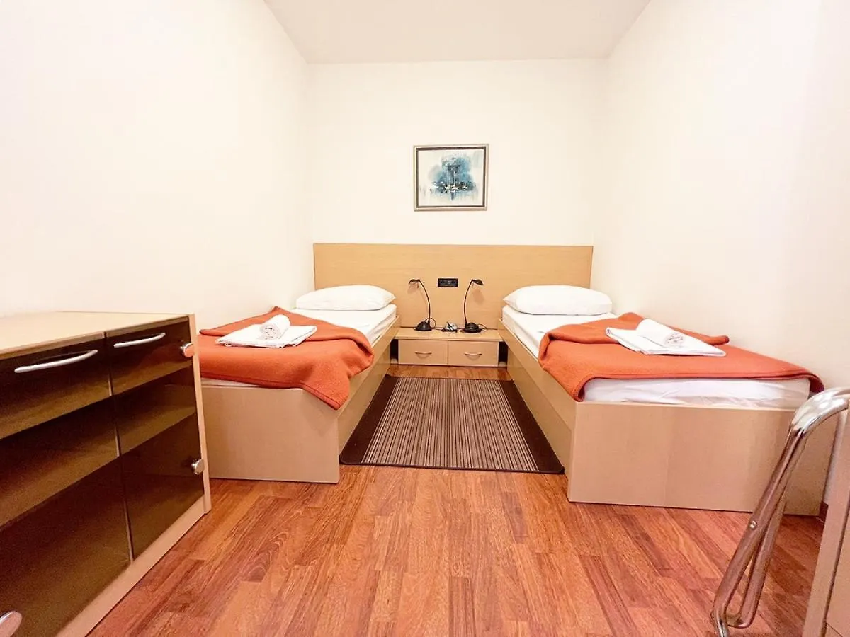 Rooms Studentsko Naselje Ivan Goran Kovacic 리예카 크로아티아